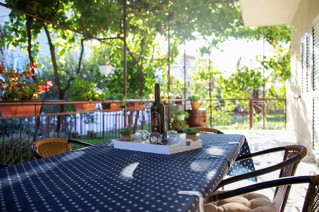 Appartamento Stone Sun Kaštela Esterno foto